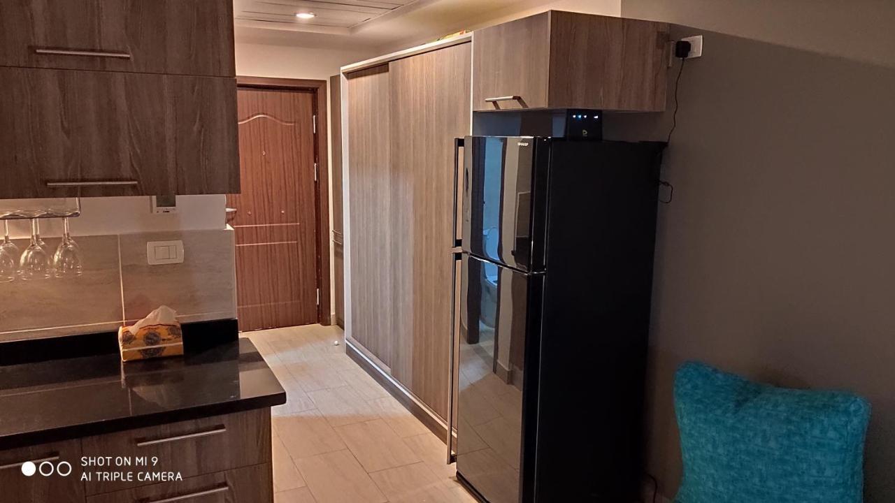 Stylish Pool View Studio In Al Dau Heights Apartment Хургада Екстериор снимка